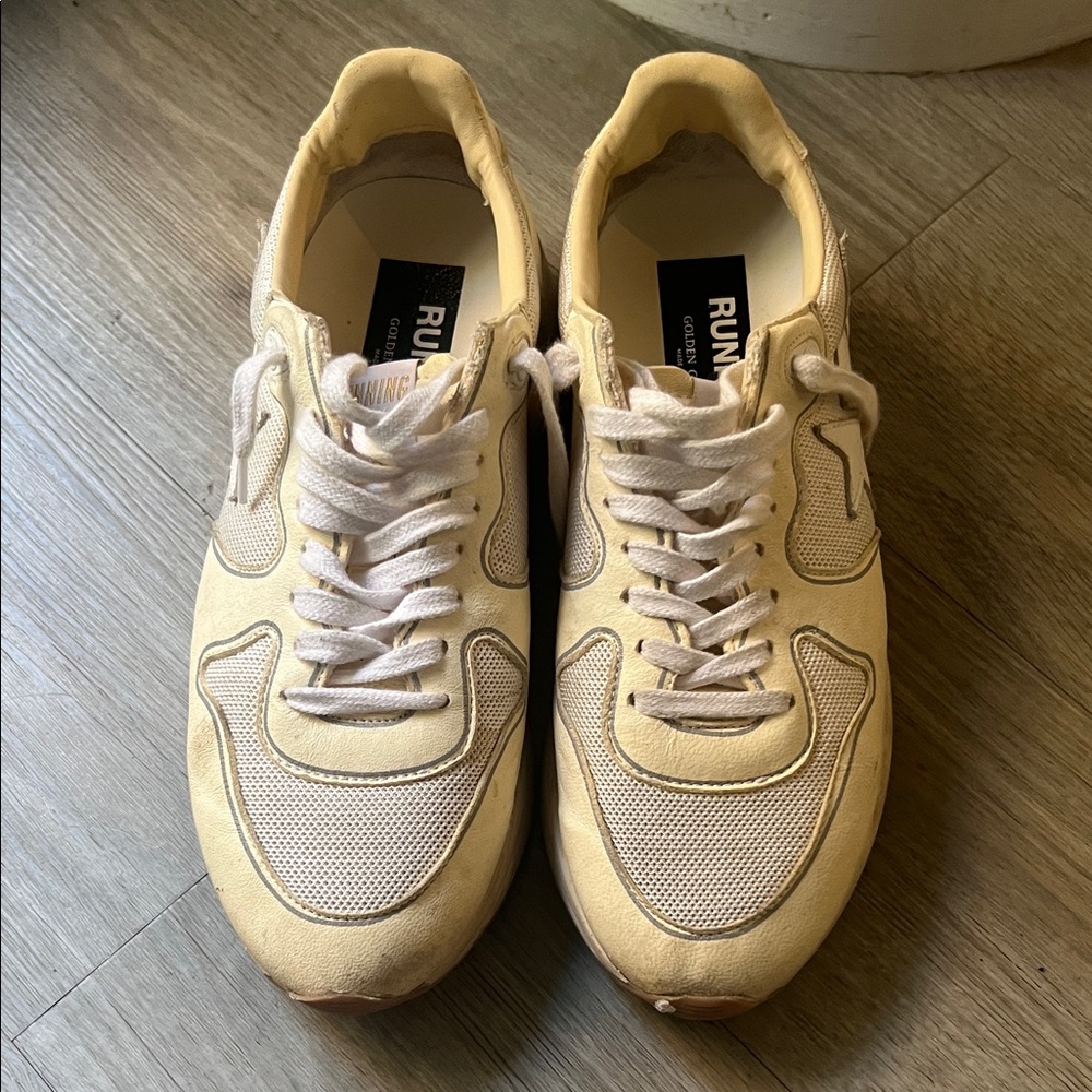 Golden Goose Cream running sole Sneakers